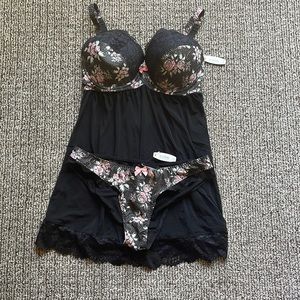 Adore Me Babydoll 34DDD with medium Panty.